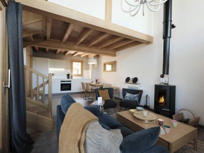 Chalet Caseblanche Lea met houtkachel, sauna en whirlpool-2