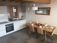 Chalet Caseblanche Lea met houtkachel, sauna en whirlpool-5